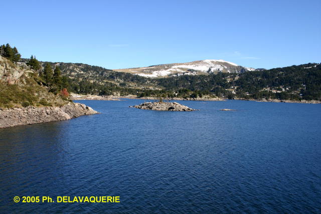 Site des Bouillouses - Le lac des Bouillouses (Altitude 2000 m).
